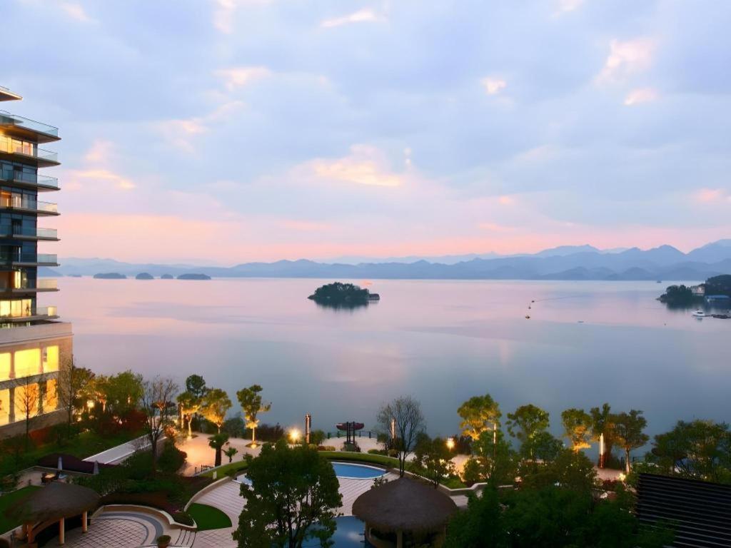 Hangzhou 1000Island Lake Greentown Resort Hotel Chun'an Exterior photo